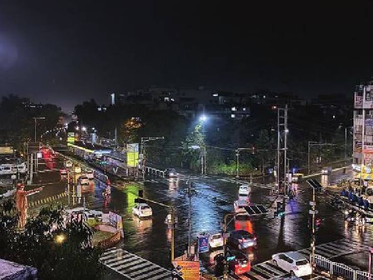  इंदौर-रतलाम में रातभर होती रही बारिश, आज भी जारी रहेगी रिमझिम, बढ़ी ठिठुरन 