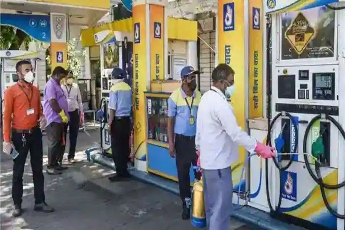 झारखंड में 25 रुपये सस्ता हुआ पेट्रोल-डीजल, इन लोगों को मिलेगा लाभ