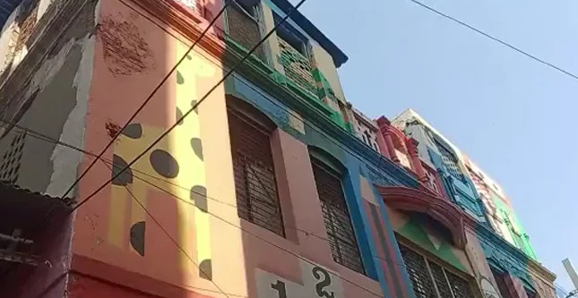 दिल्ली में टीचर की हैवानियत, पांचवीं की बच्ची को पहली मंजिल से फेंका